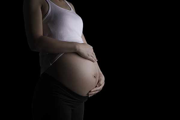 Cómo afecta a las jóvenes un embarazo en la adolescencia